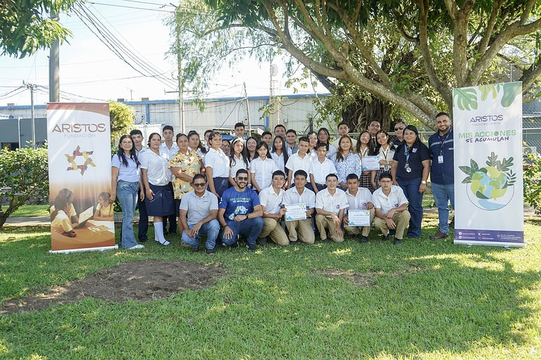 Aristos Inmobiliaria celebra la clausura del programa “Mis Acciones se Acumulan 2025” con resultados históricos en reciclaje y educación ambiental.