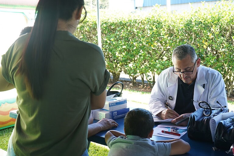 Feria de salud infantil para hijos de colaboradores.